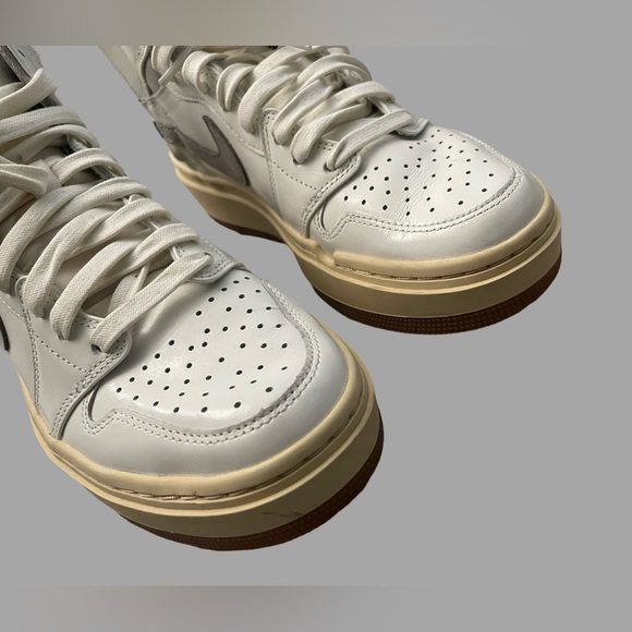 Women’s Nike Air Jordan Elevate High SE, Size 8 (Men’s 6.5), White/Brown - Picture 4 of 8